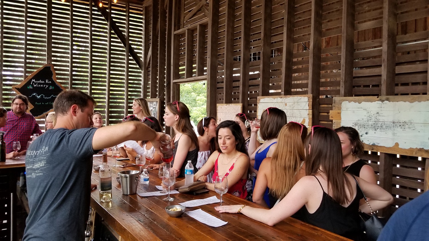 Large group Large group tasting
